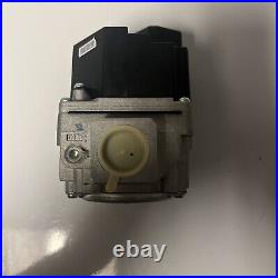 Carrier Bryant Payne White Rodgers Gas Valve EF33CW189 36H54-471