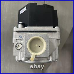 Carrier Bryant Payne White Rodgers Gas Valve EF33CW189 36H54-471